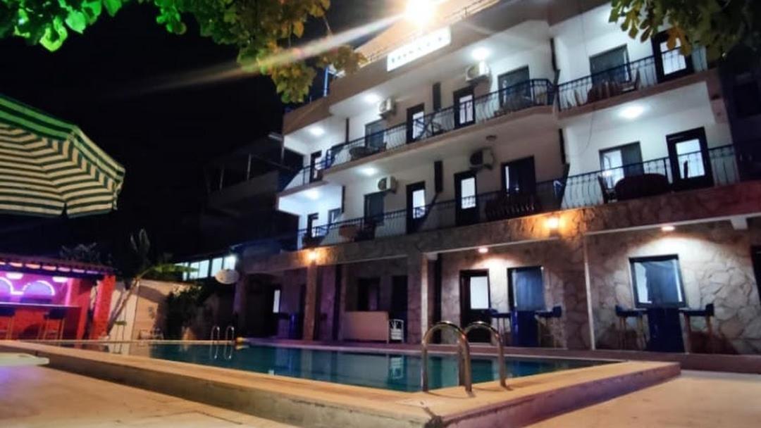 Ada Blue Star Apart Otel 艾登 外观 照片